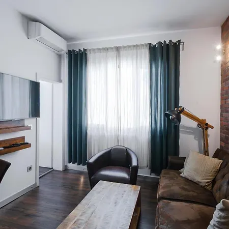 Cinematique - Designer 1bd On Solunska София