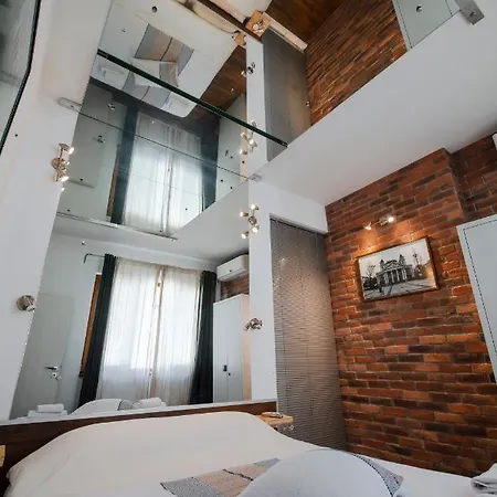 Апартамент Cinematique - Designer 1bd On Solunska