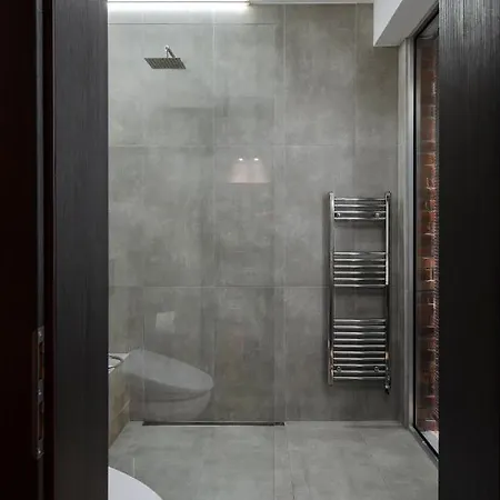 Cinematique - Designer 1bd On Solunska Апартамент София