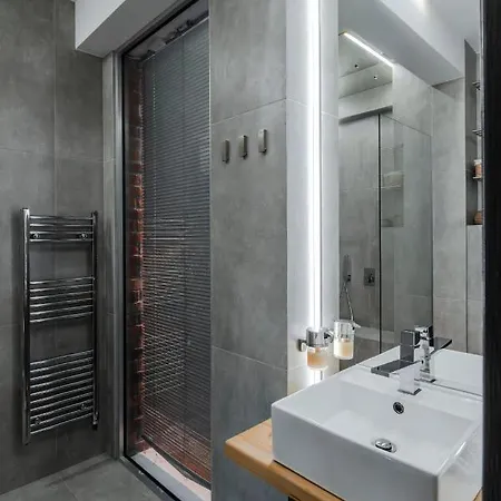 Apartment Cinematique - Designer 1bd On Solunska *