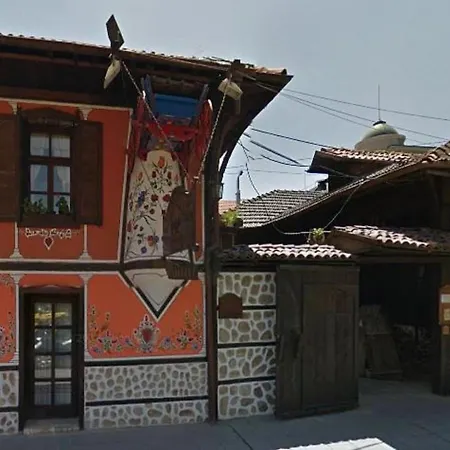 Cinematique - Designer 1bd On Solunska * Sofia